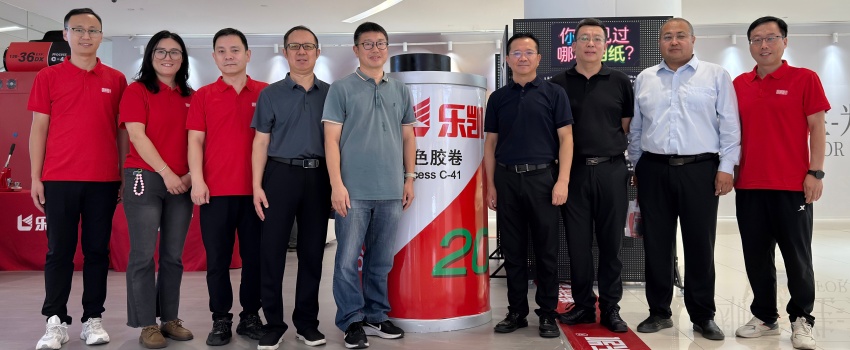 樂(lè)凱膠片國(guó)慶亮相保定萬(wàn)博廣場(chǎng)，8天沉浸式體驗(yàn)點(diǎn)燃市民光影熱情